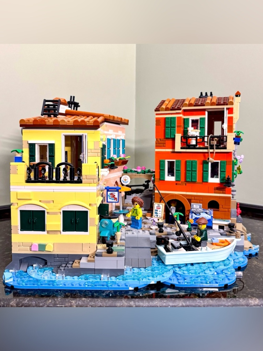LEGO Ideas 21359 Italian Riviera (No Box | No Instructions)